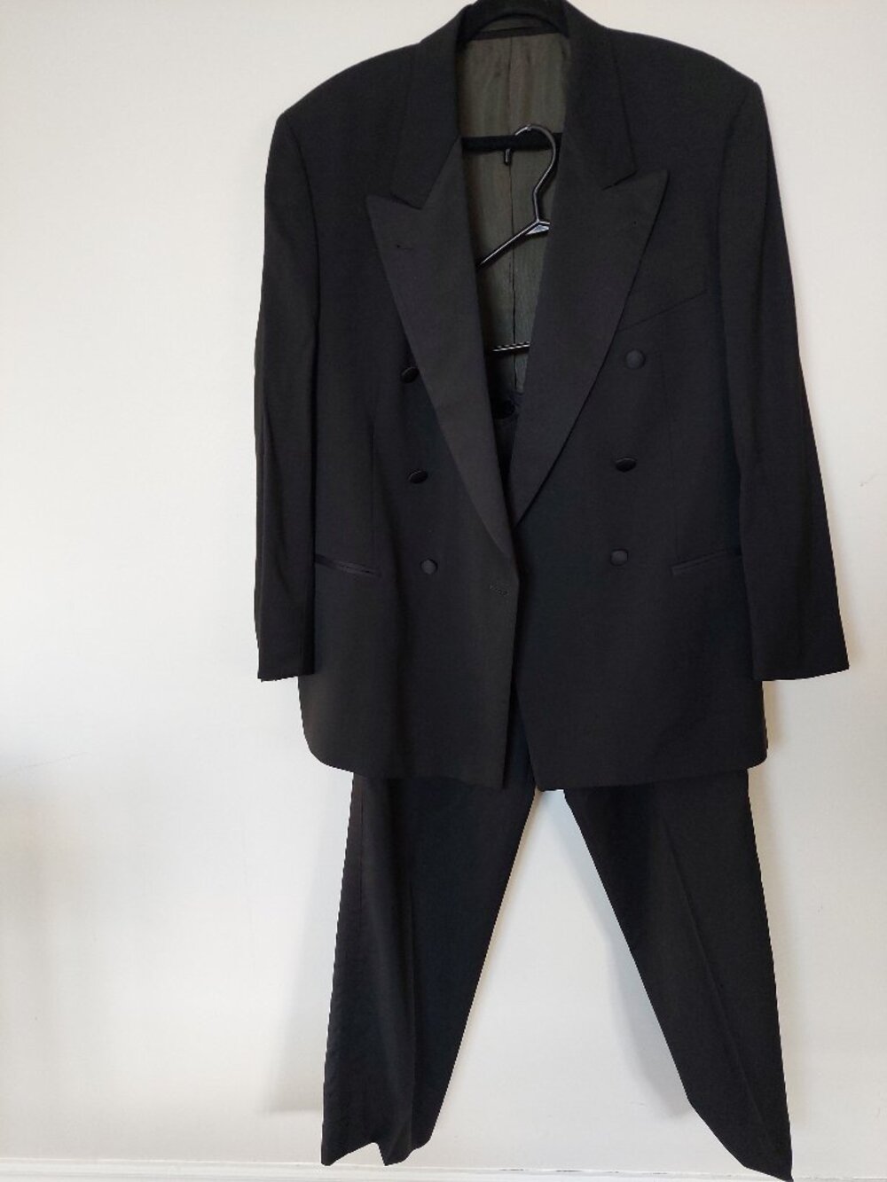 Boss Hugo Boss Men's 40S Double-breasted Black Tuxedo Blazer Pants Set
